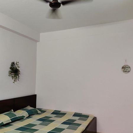 Sharda Homestay Ayodhya Екстер'єр фото