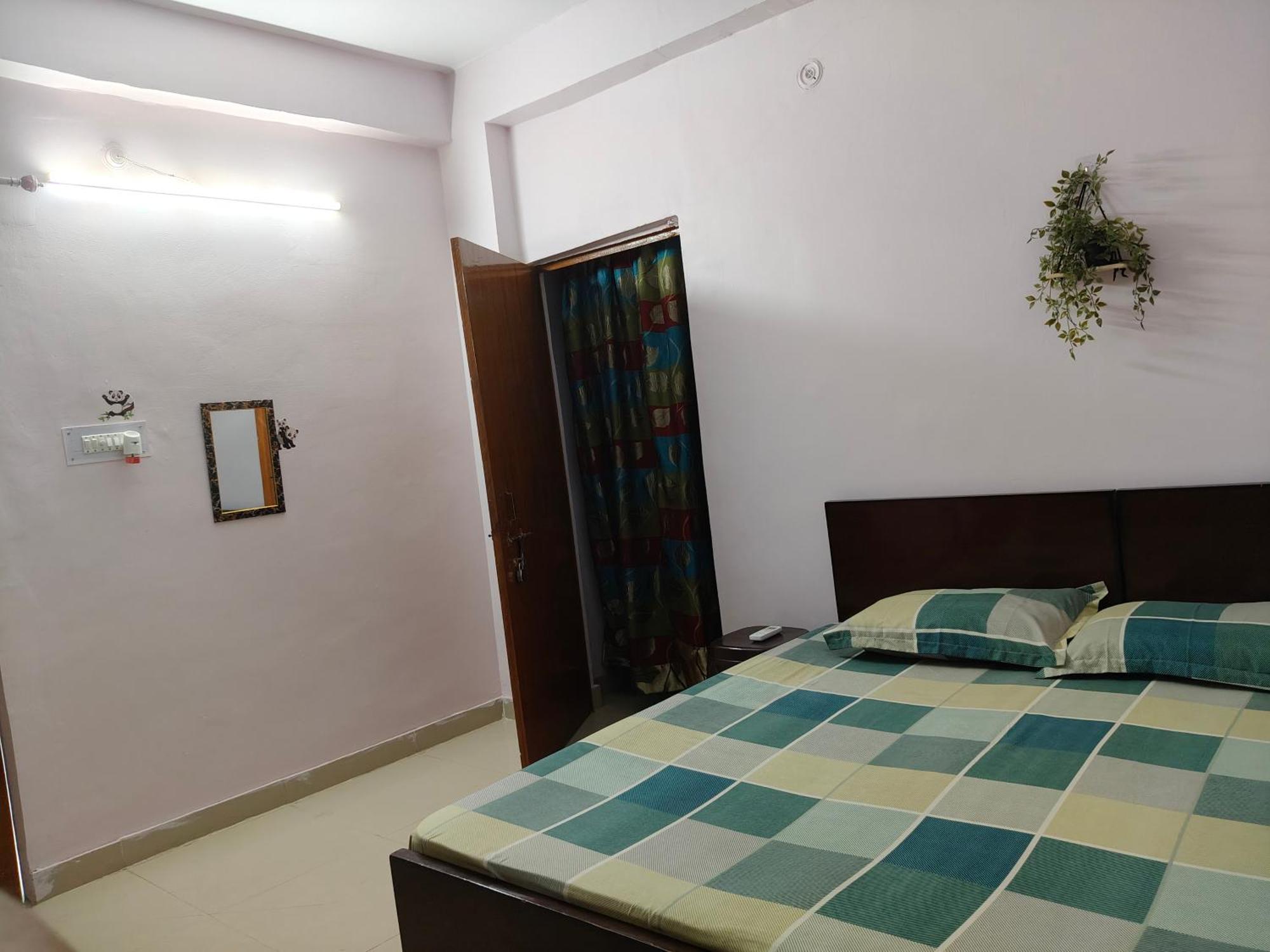 Sharda Homestay Ayodhya Екстер'єр фото